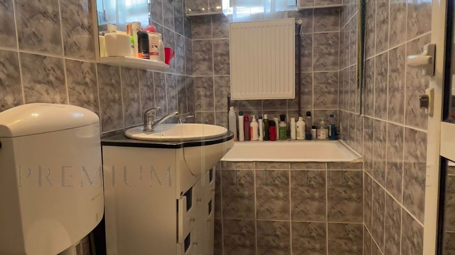 Apartament 2 camere etaj 1 - Blv. Republicii - Poză 10