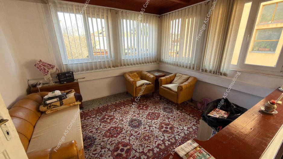 Casa individuala 2 apartamente | 310 mp utili |  clinica / birouri Elisabetin - Poză 3
