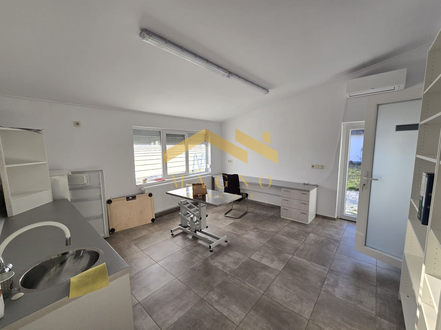 Casa de inchiriat in Vladimirescu (pretabil pentru Birou,Cabinet etc.) - Poză 18