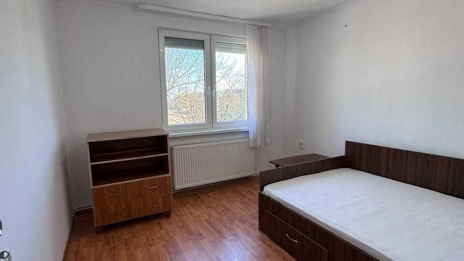 BRASADAS vinde ap 2 cam etaj 3/4 in Carpati 1. - Poză 3