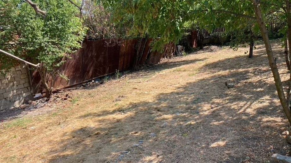 Casă veche pe teren de 540 mp, ideal pentru construcție, în Fratelia - Poză 3