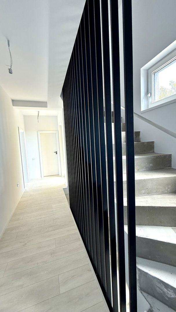 PROIECT DEOSEBIT - Poză 6