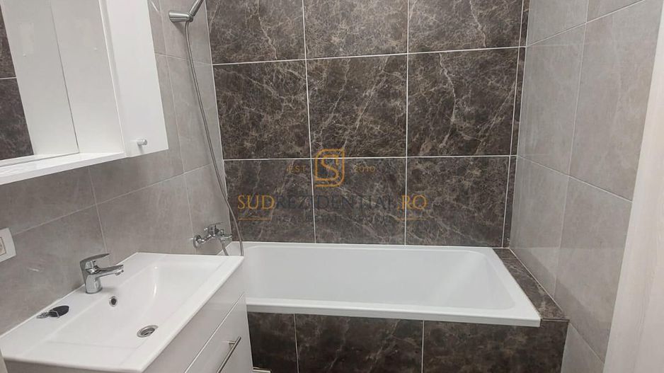 Metrou Berceni , 2 camere + curte, decomandat, comision 0% - Poză 7