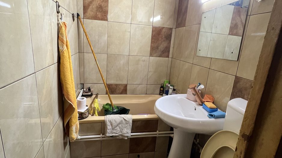 vand apartament 2 camere zona Piata Sarbilor - Poză 4