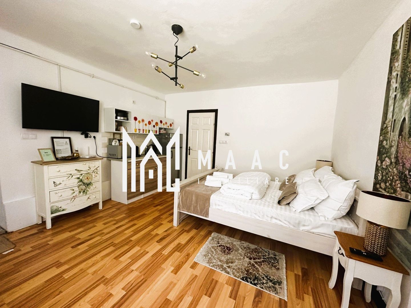 Studio modern | Afacere regim hotelier | Zona centrala - Poză 1