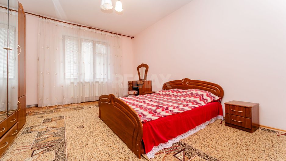 Casă  în 2 nivele - Durlești - Poză 11