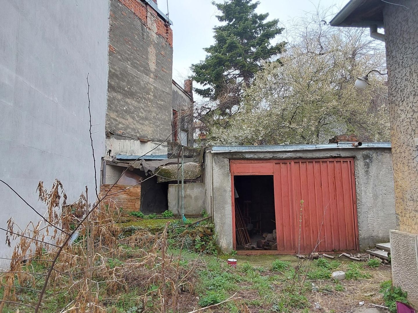 CASA/TEREN  de vanzare  Zona Centrala - Poză 4
