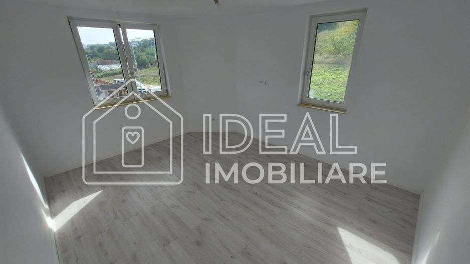 Casa Individuala LA CHEIE cu 250 mp utili, zona Strand - Poză 18