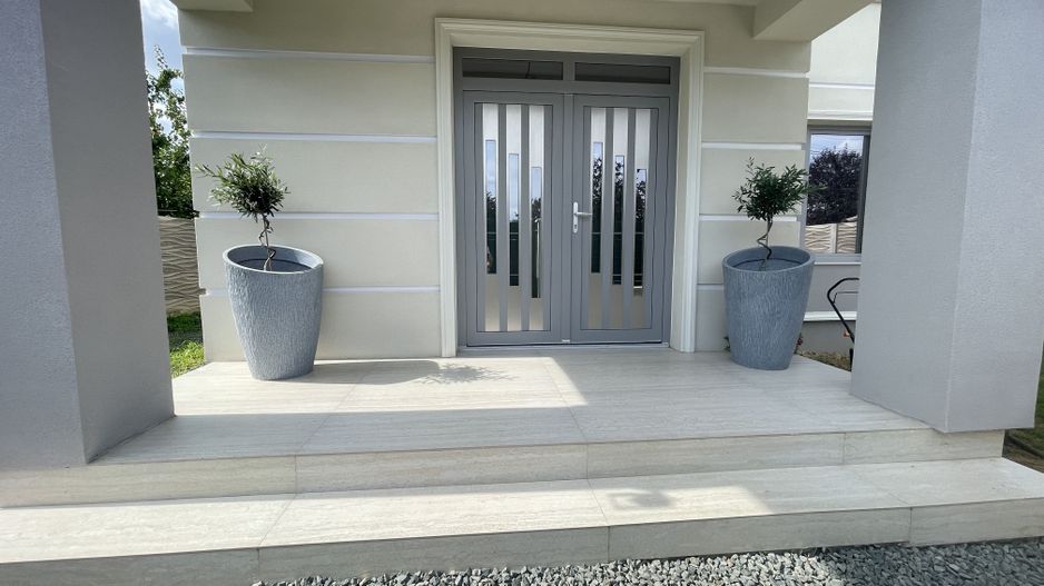 Proprietate premium,finisaje moderne,zona Ronat-Mehala - Poză 1