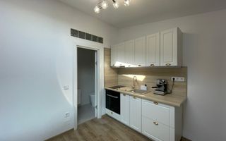 Apartament cu 3 camere de inchiriat in zona ultracentrala - Poză 10