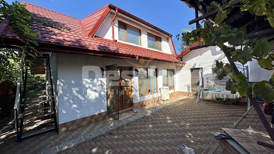 Casa spatioasa cu teren de 800 mp, Muntenii de Jos - 5 camere - Poză 7
