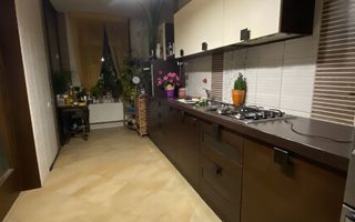 Casă modernă, finisaje premium – structură pe 5 niveluri - Poză 4