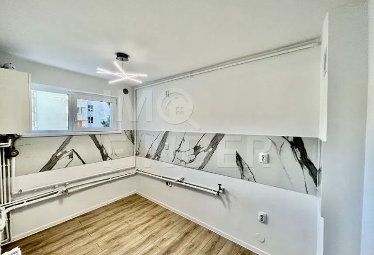 Apartament 2 camere decomandate zona Grigorescu - Poză 1