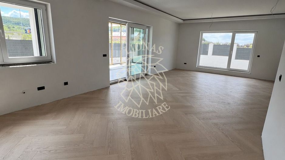 Casa Ultrafinisata 4 camere-teren 500mp-panouri fotovoltaice-Aerodrom - Poză 1