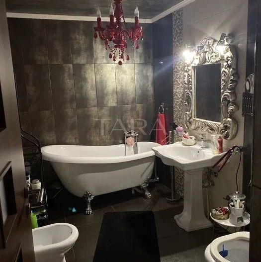 Apartament cu 2 camere de vânzare, in Floresti - Poză 7