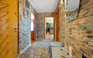 3 camere, 3 balcoane, etaj 3 - Poză 2