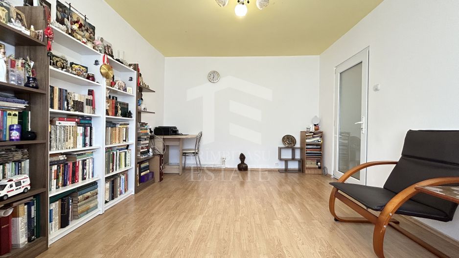 Apartament 4 camere 70 mp 2 bai centrala termica - Inel 2 - Scoala 39 - Poză 1