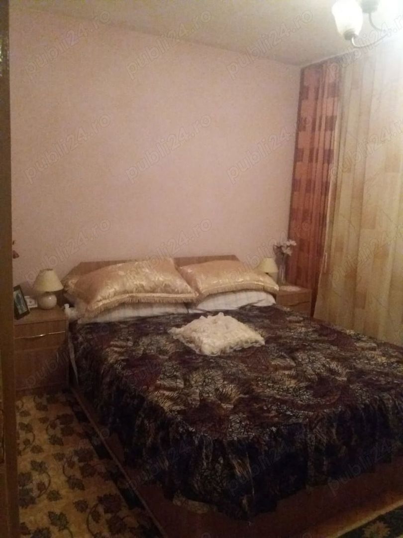 Apartament 4 camere de vanzare - Poză 4