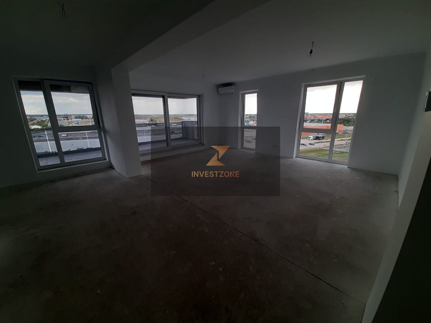 Vindem apartament tip penthouse in complexul Prima Arena - Poză 5