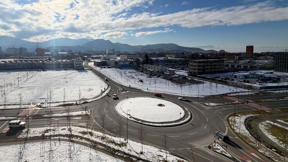 Kasper vânzare apartament de lux 2 camere nelocuit vedere libera spre Tâmpa - Poză 2