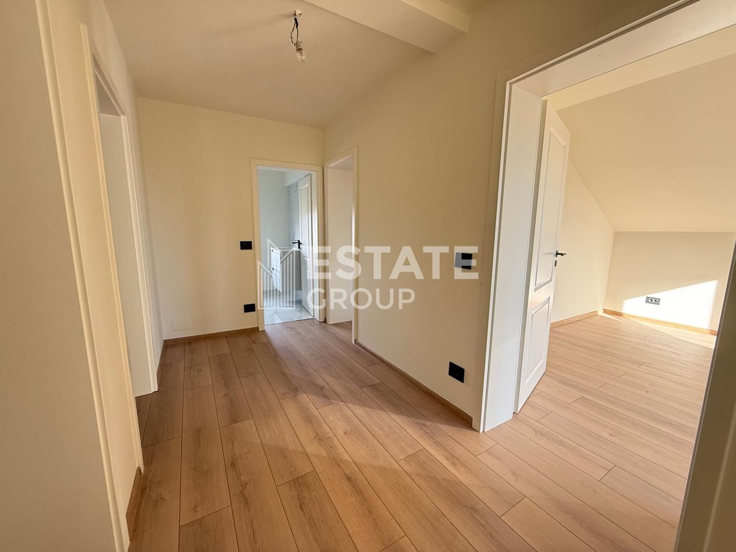 Duplex modern, Zona linistita, Mosnita noua - Poză 11