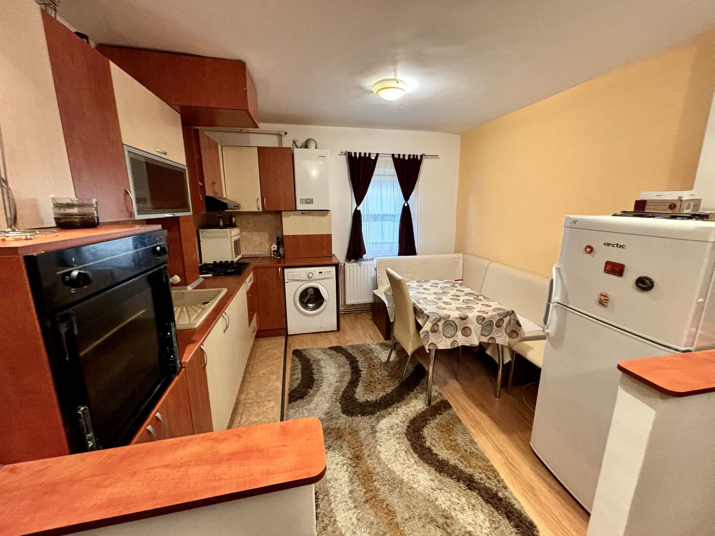 Apartament semicentral 2 camere parter 52 m² - Poză 4