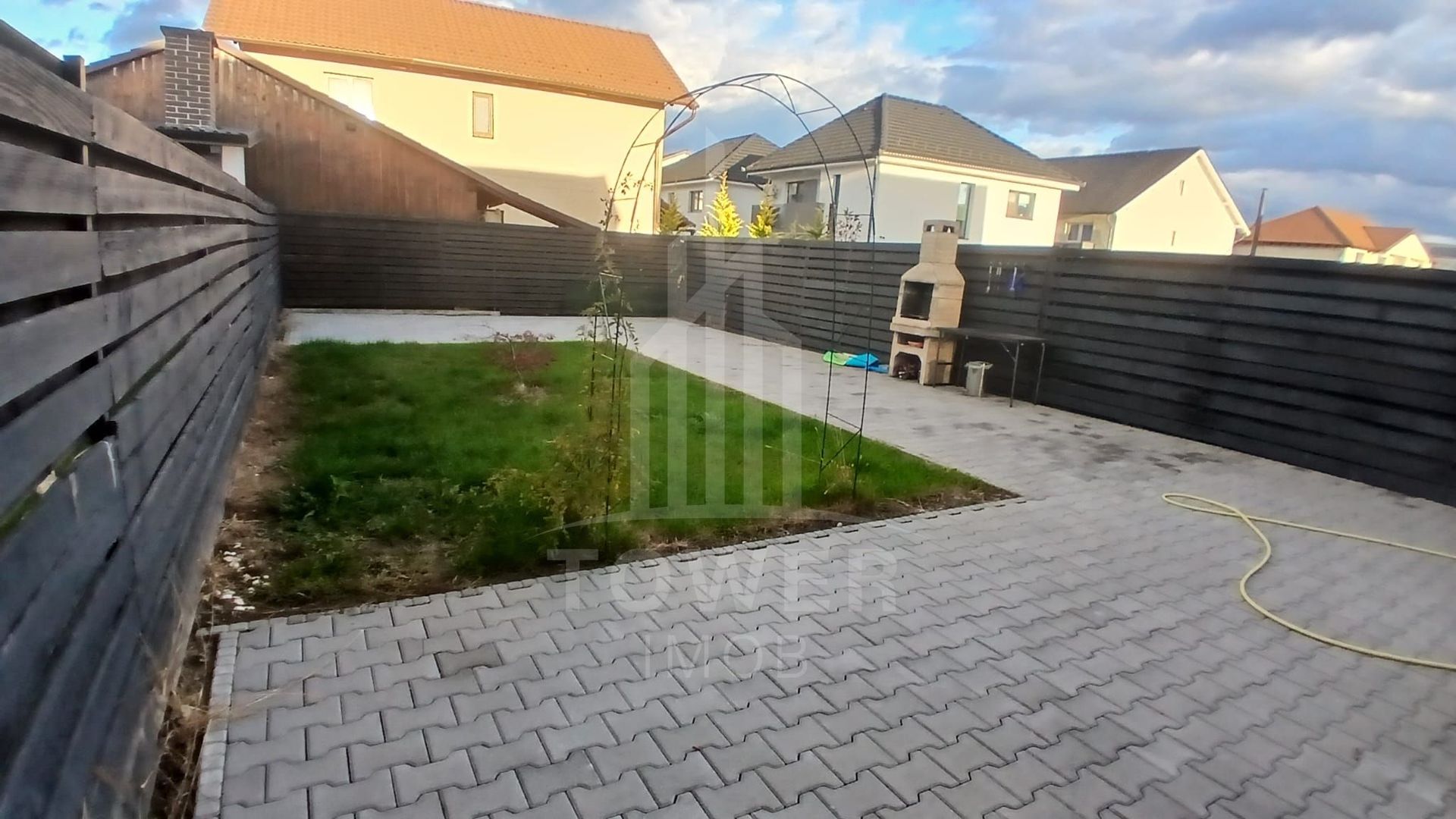 Duplex luminos pe 2 niveluri, teren 300 mp | zona Cartierul Arhitectilor - Poză 25