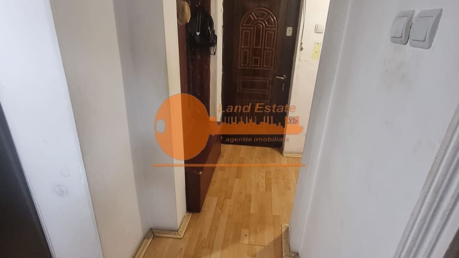 Apartament cu 3 camere in zona Crangasi - Poză 14