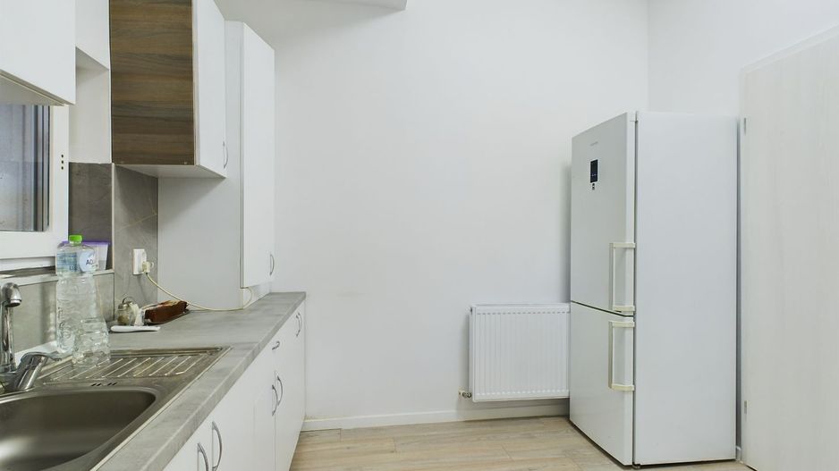 Apartament cu 8 locuri de parcare in Giroc - Poză 7