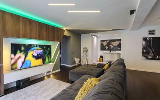 Apartament spatios cu balcon si terasa, complet mobilat, Europa! - Poză 4