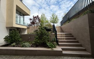Spațiu comercial Kasper Coresi 100 mp, terasă 35mp - Poză 4