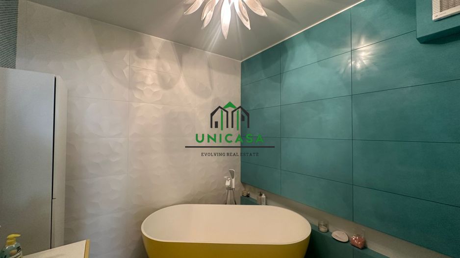 Apartament 4 camere - tip Penthouse - Zona 1 Mai - Poză 14