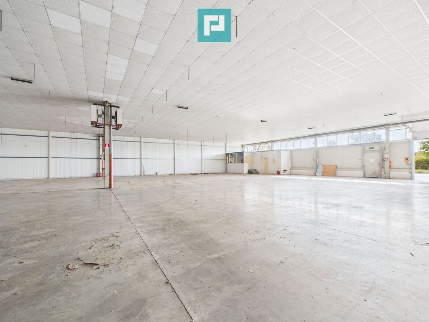 Spațiu depozitare 1,400 mp de închiriat în Ghiroda - Poză 4