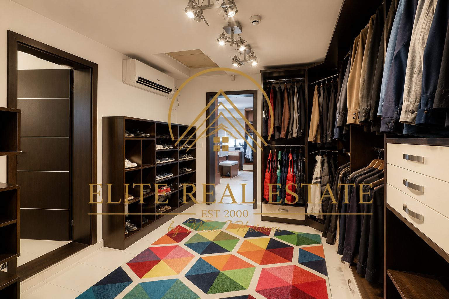 Agigea - vila cu potențial multiplu pentru locuința sau business. - Poză 11