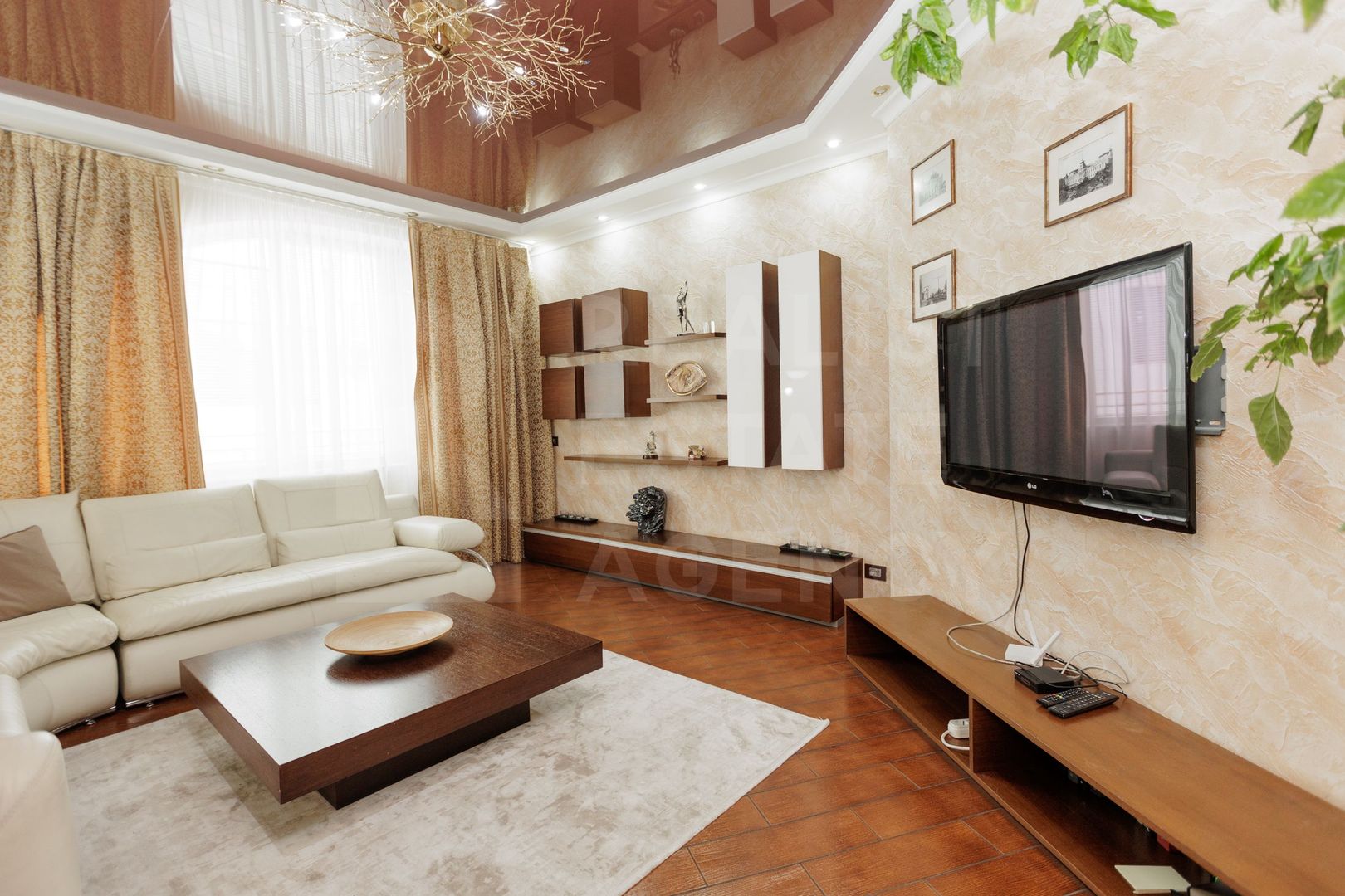 Chirie, apartament, 4 camere, str. Bucureşti, Centru - Poză 4