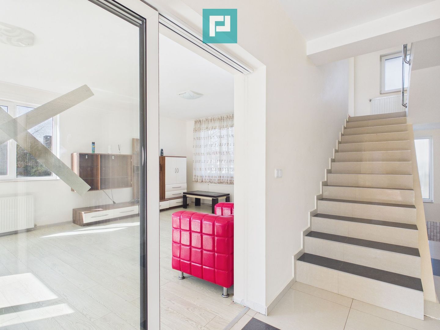 Casă individuală de închiriat – Moșnița Nouă - Poză 4