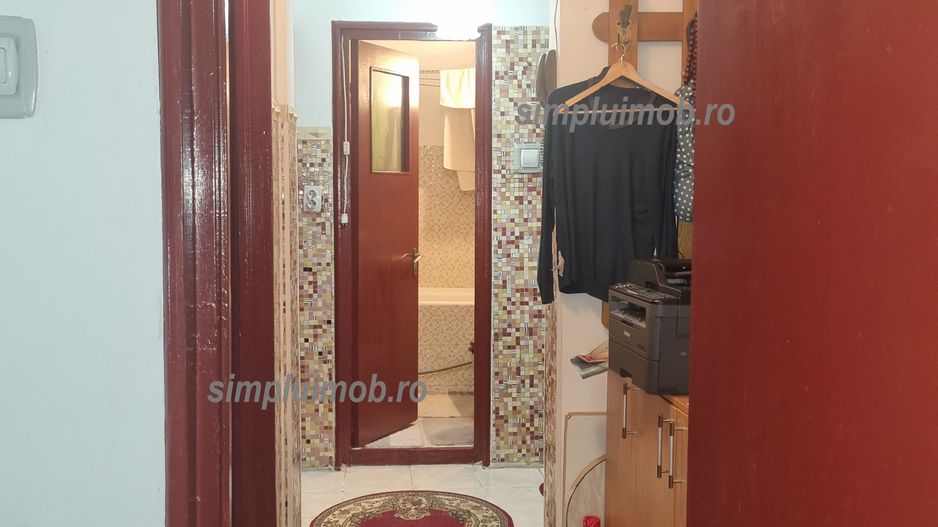 Brancoveanu 2 camere decomandat Huedin Sector 4 - Poză 8
