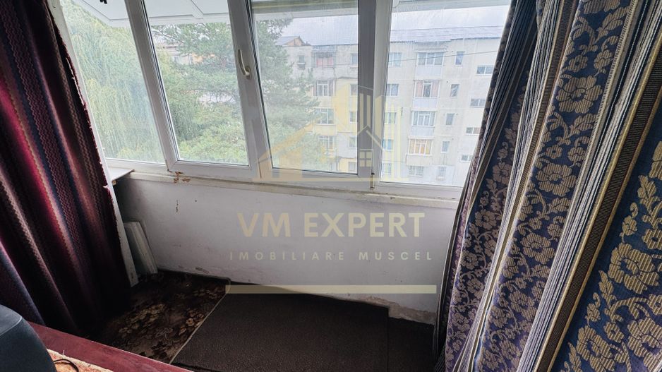 APARTAMENT 2 CAMERE ETAJ 4 CAMPULUNG VIȘOI - Poză 14