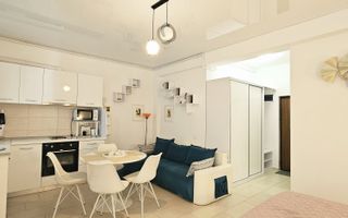 Studio Mamaia Nord | Mobilat | 42 mp | Vedere la mare | Parcare - Poză 2