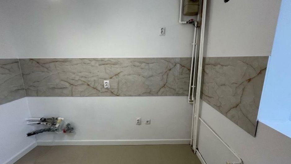 APARTAMENT LUJERULUI-METROU  RENOVAT - Poză 8
