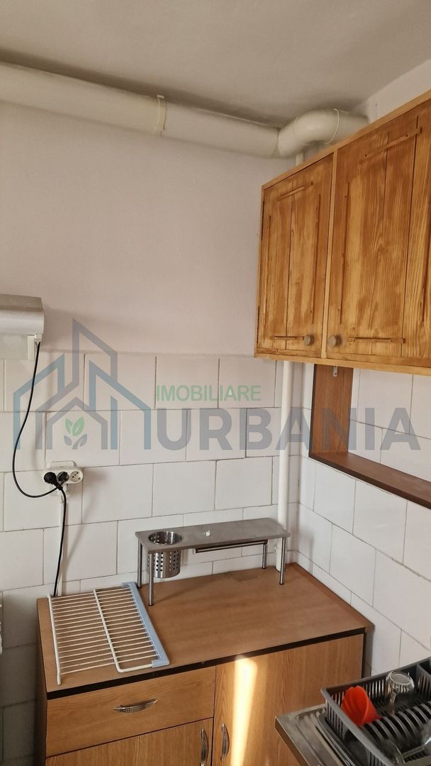 Pf Inchiriez garsoniera mobilata si utilata in Pacurari - Poză 4