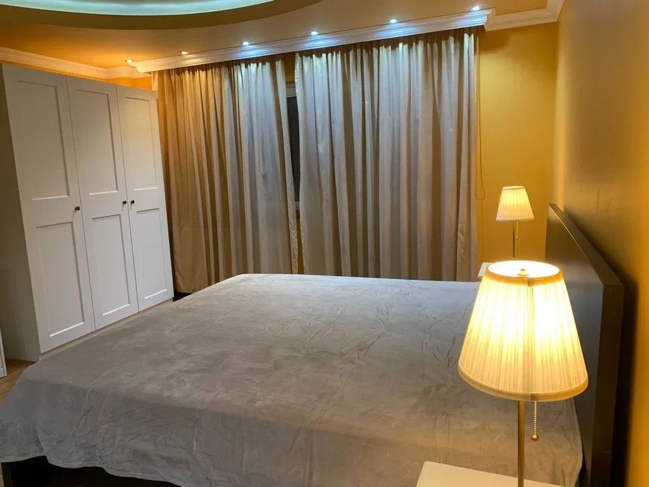 Inchiriez apartament cu 2 camere uniri - Poză 1