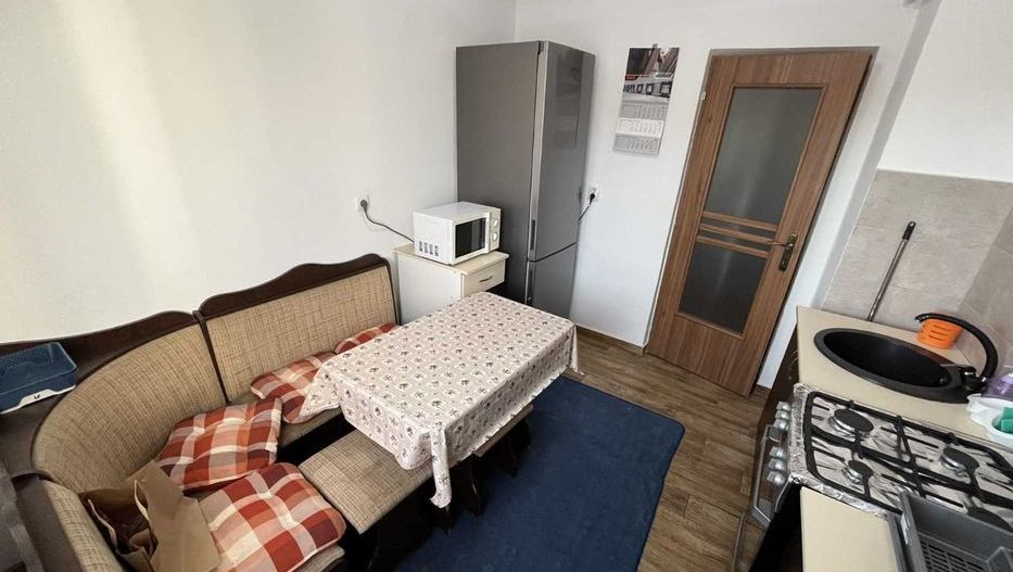 Apartament cu 3 Camere, decomandat, Cetate, Mercur, 2 bai,boxa - Poză 1
