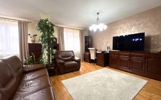Apartament cu 3 camere cu scara interioara, Cetate - Poză 1