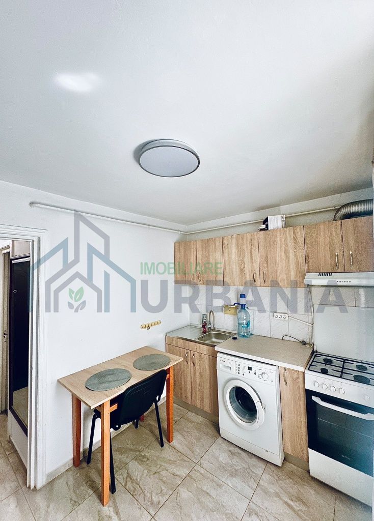 Apartament cu o cameră, decomandat, de închiriat în Zona Gării, Iași - Poză 2
