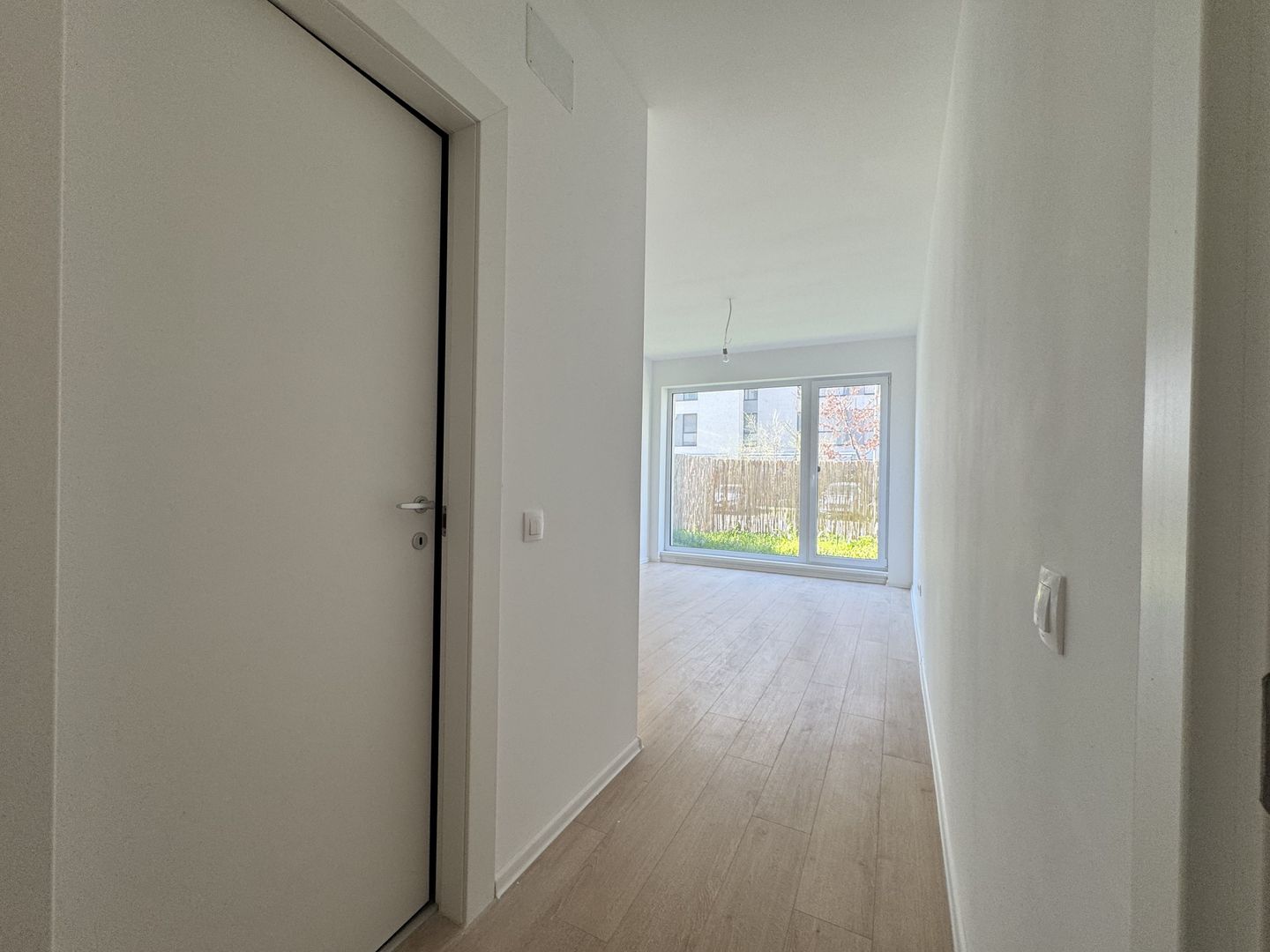 3 camere cu Gradina Proprie Sector 1 - Mall Colosseum - Poză 5