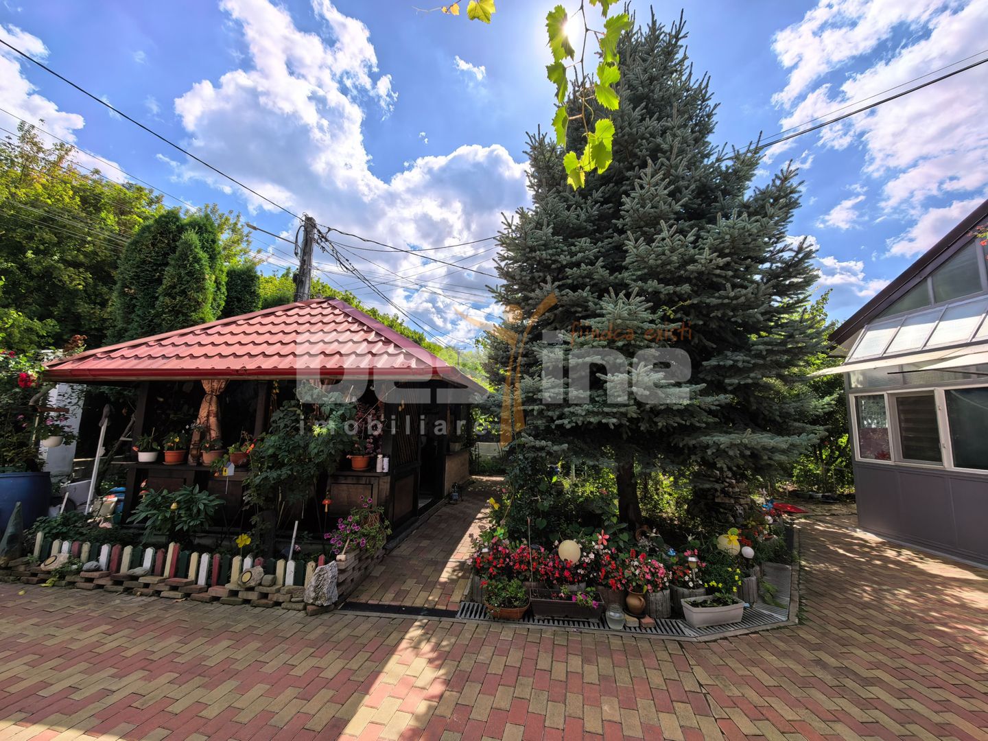 Casă cu 5 camere P+M 110 mp + 500 mp teren, mobilată - Poză 39