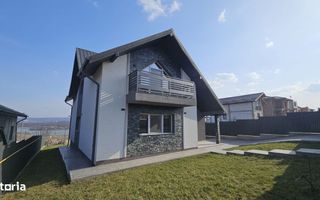 Casă modernă P+M cu vedere panoramică spre lac, Ciurbești, Miroslava - Poză 4