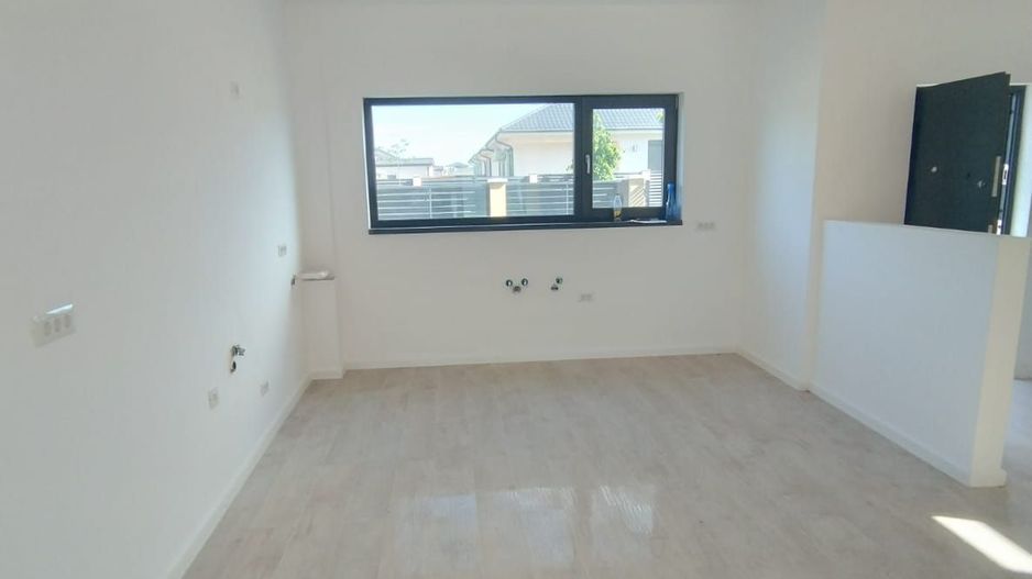 Vila Moderna Tunari, zona Buna, curte 300m - Poză 18