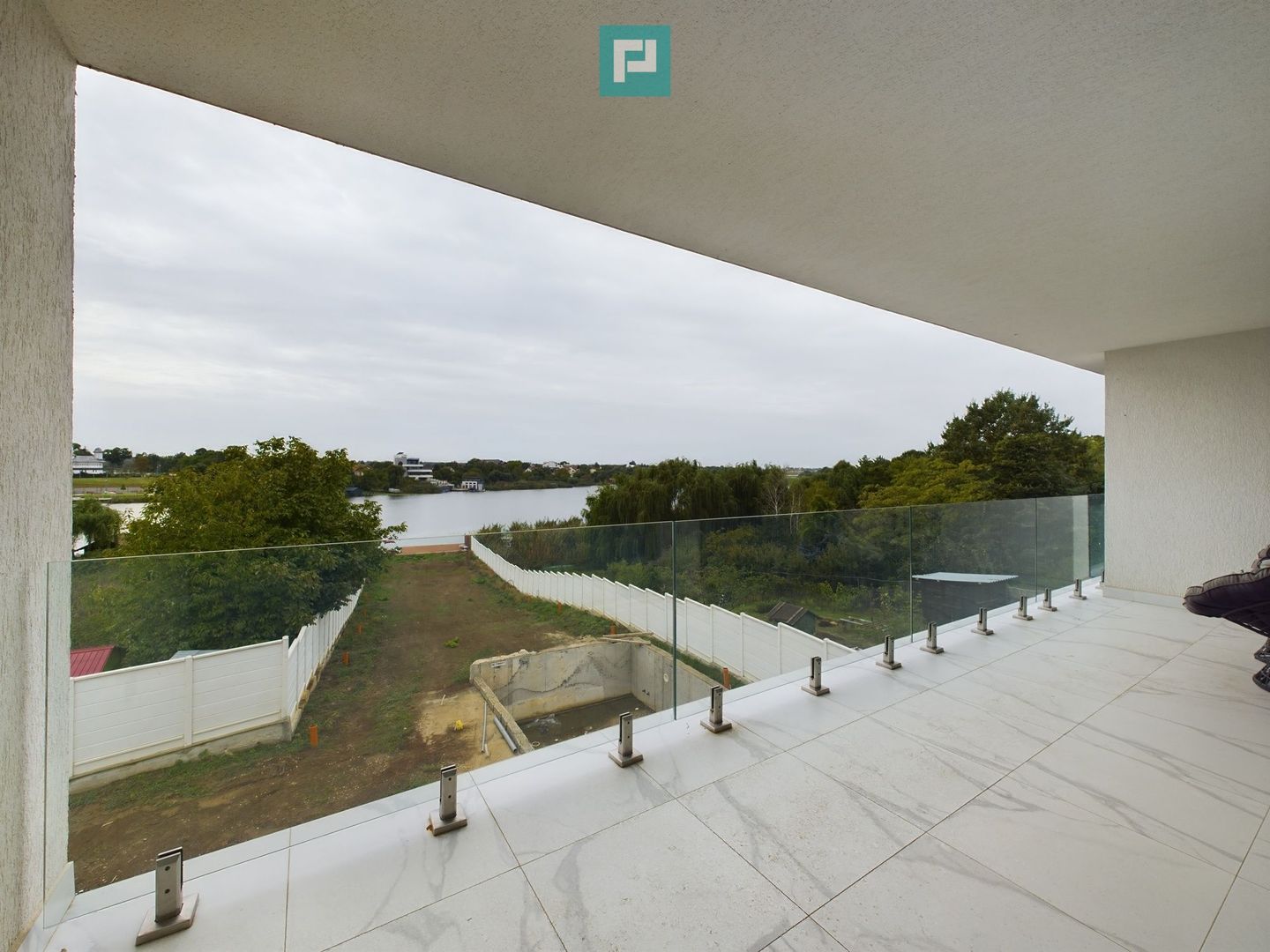 Vilă extravagantă pe Lacul Snagov - Poză 51